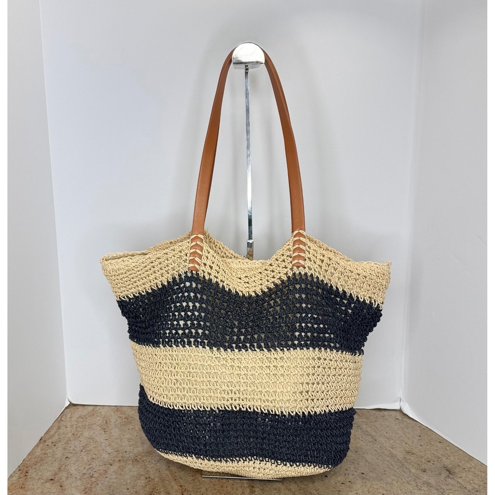 Forever 21 Straw Tote Bag Womens Navy Cream Striped‎ Woven Beach Summer Coastal